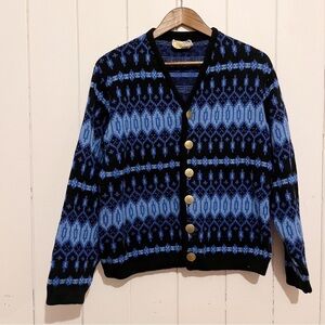 White Ram Vintage Blue and Black Wool Cardigan. Size Medium.